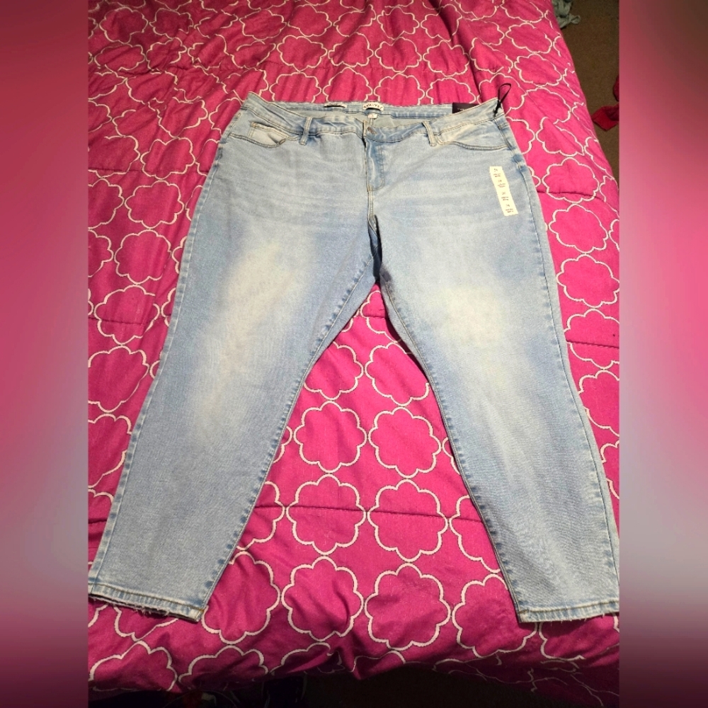 Size 26 "R"Light Blue Women's Jeans Ava & Viv Mid Rise Skinny Fitted Hip & Thigh
